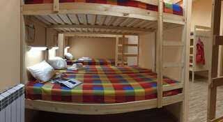 Гостиница Hostel 24 Kamchatka Петропавловск-Камчатский Спальное место на двухъярусной кровати в общем номере для мужчин и женщин-1